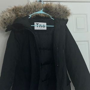 Tna parka with straps